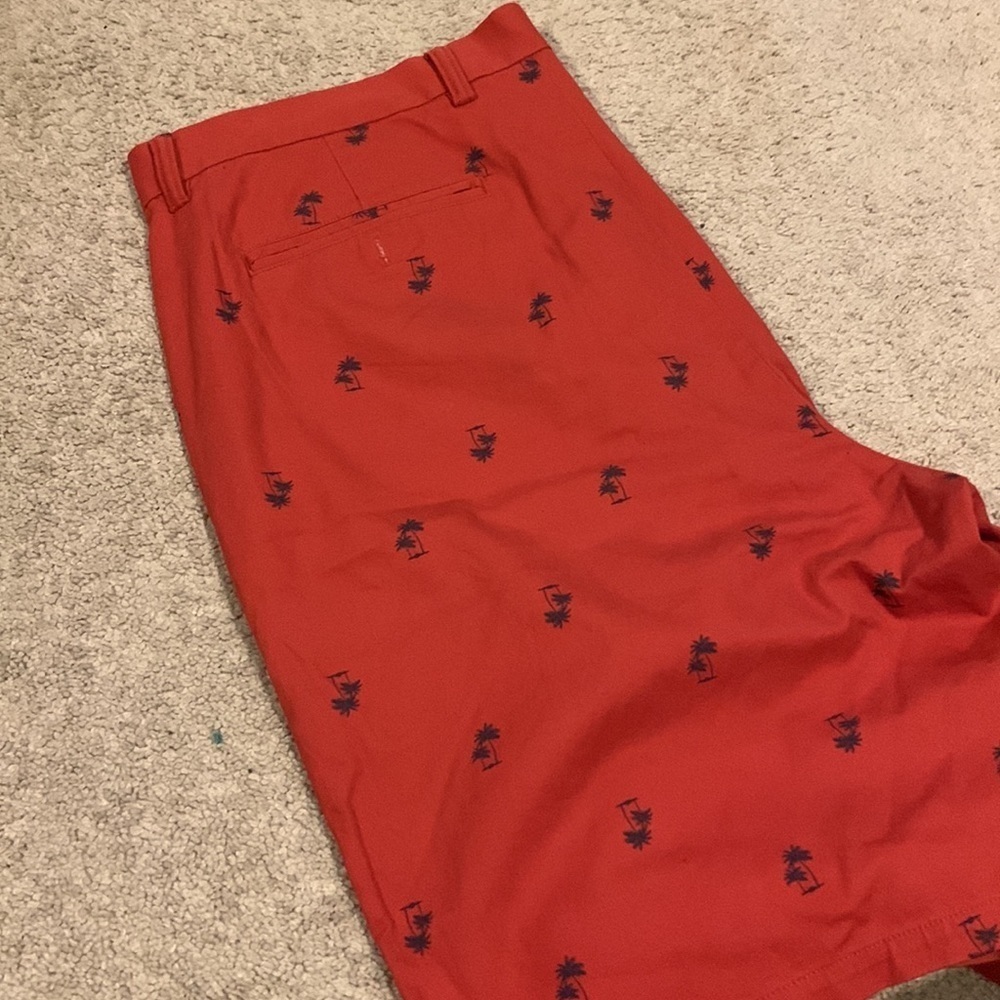 Brand New Men’s Old Navy Shorts - Picture 2 of 2